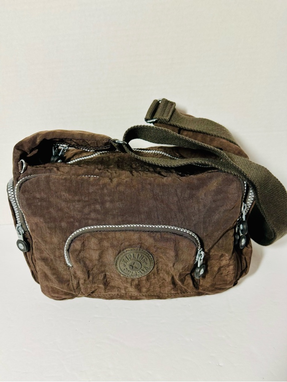 Kipling Brown Hobo Crossbody Bag w Adjustable Strap Multi Pocket 14” x 9” x 5”